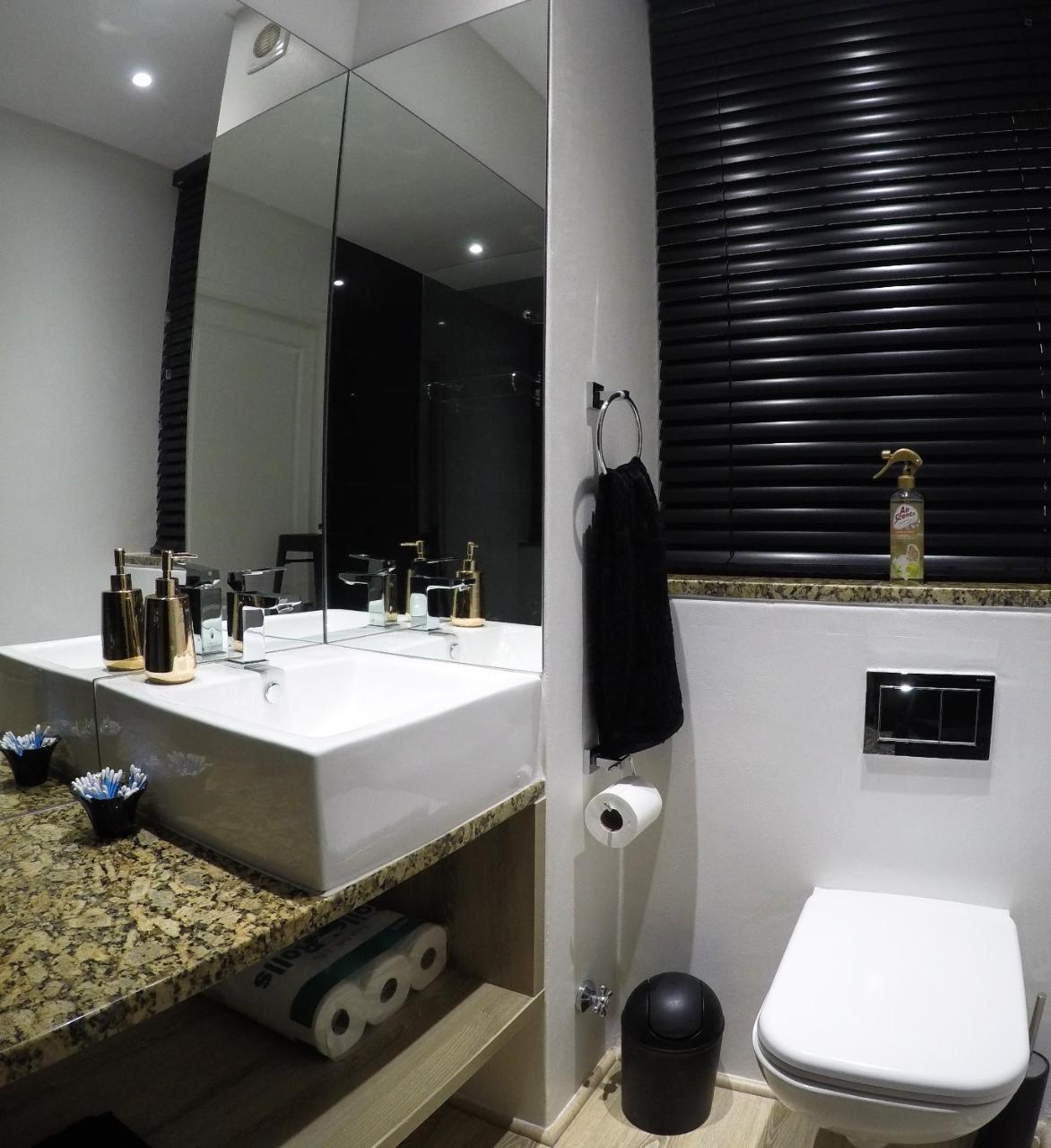 Hotel 205 New Cumberland