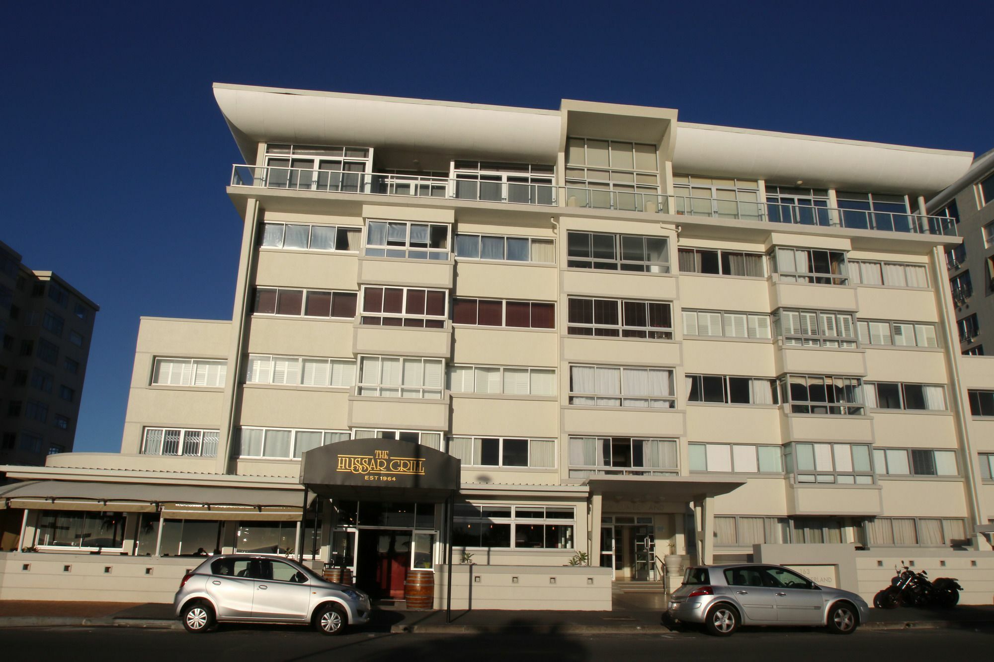 205 New Cumberland Hotel